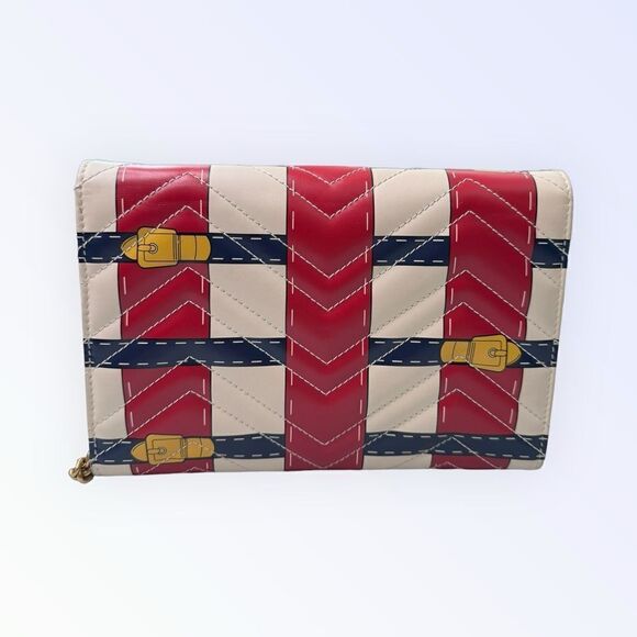 Gucci Marmont Trompe L’Oeil Wallet on Chain - Picture 3 of 9